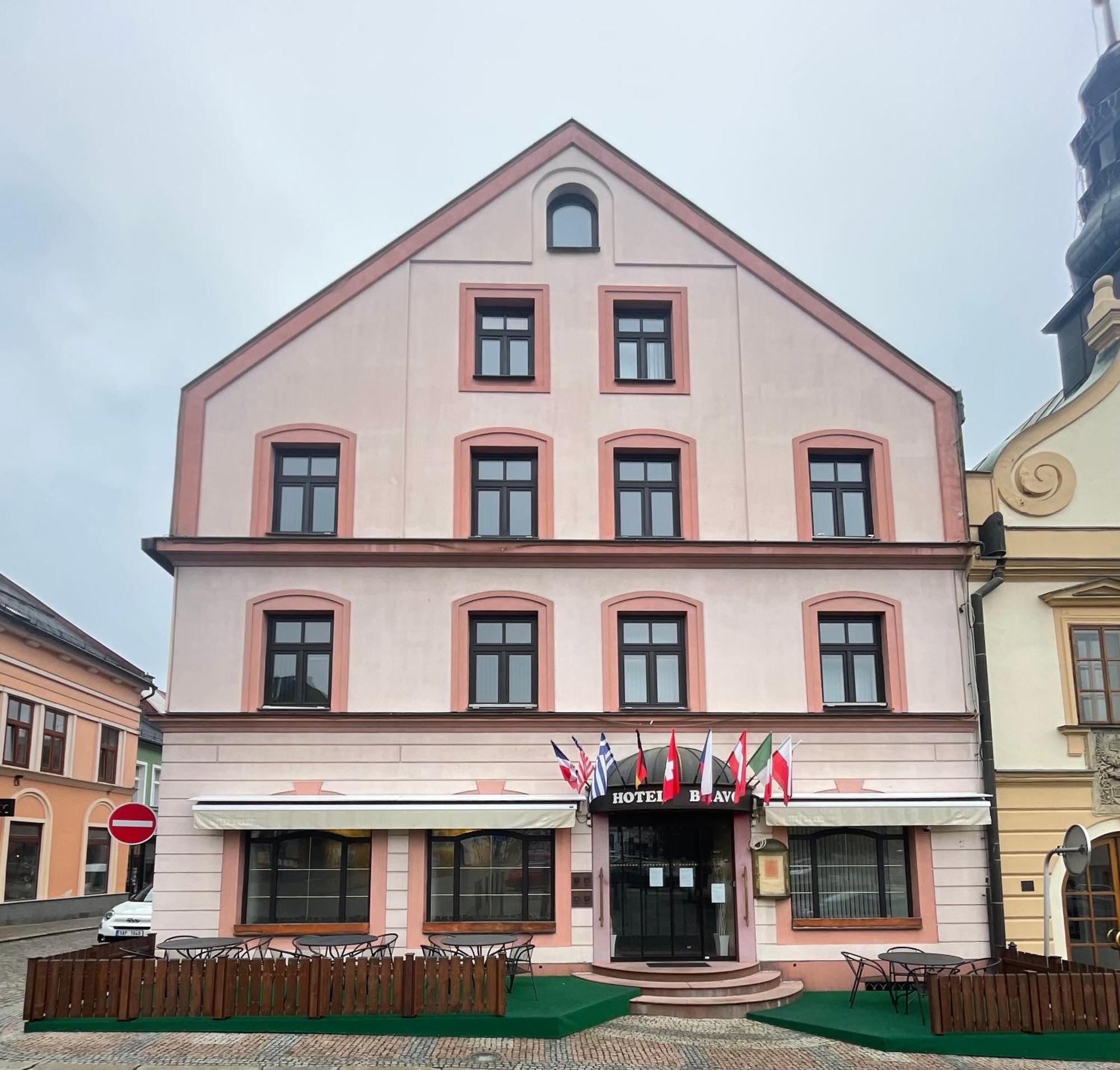 Hotel Bravo Ceska Trebova Eksteriør billede