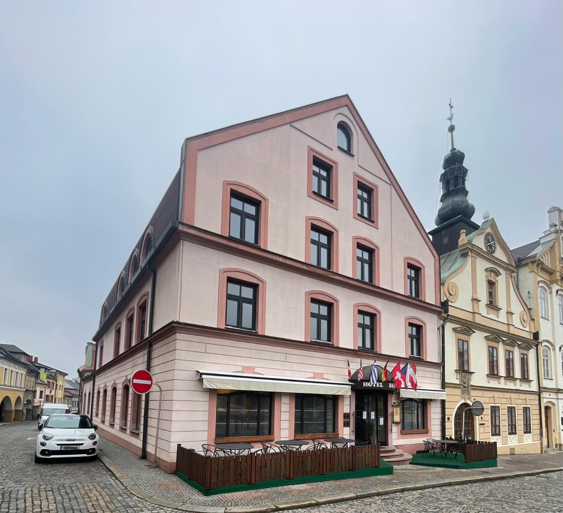 Hotel Bravo Ceska Trebova Eksteriør billede